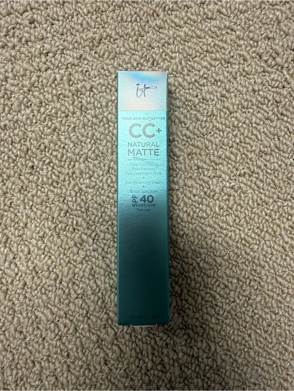 it cosmetics CC+ Natural Matte Cream (Teal/White Packaging)